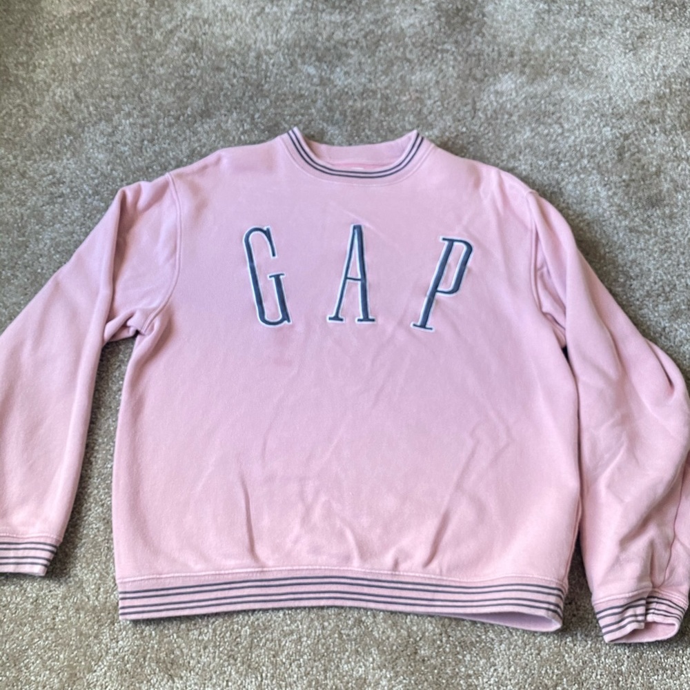 GAP sweater